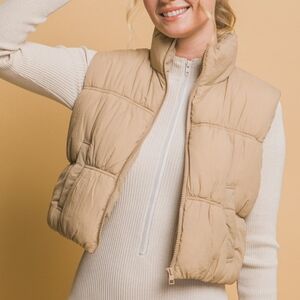 LOVE TREE Zip Up Turtleneck Cropped Vest Coat Size Medium